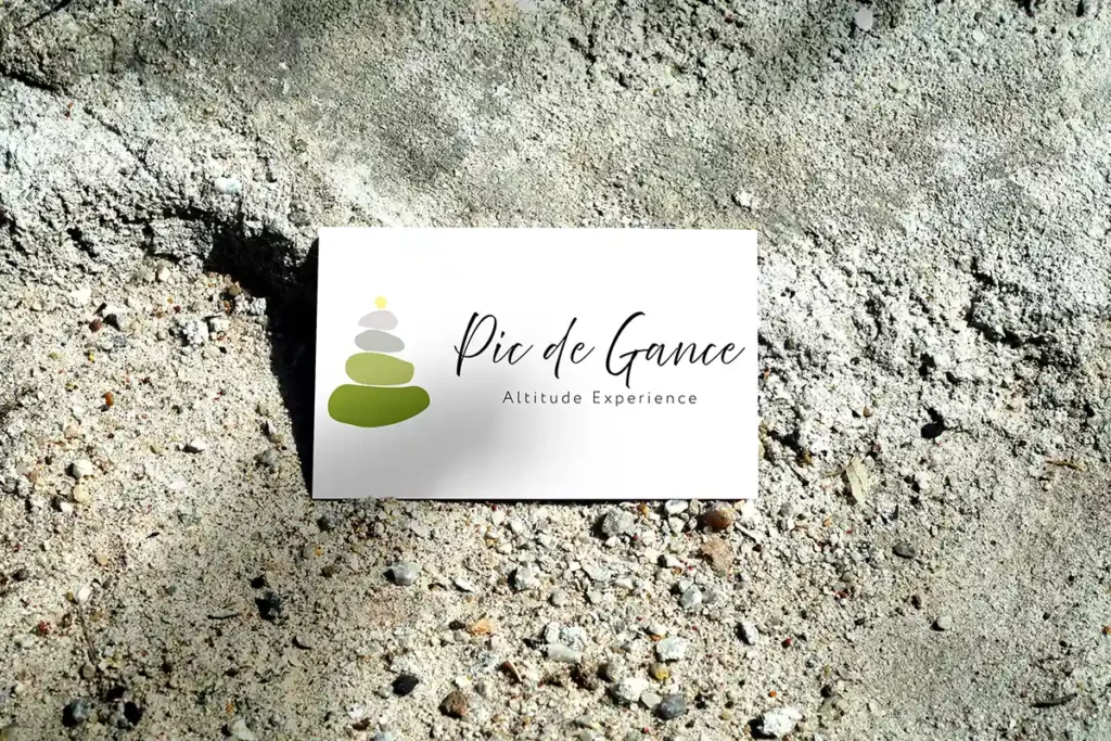mockup Carte du Logo Pic De Gance réalisé sur Photoshop
